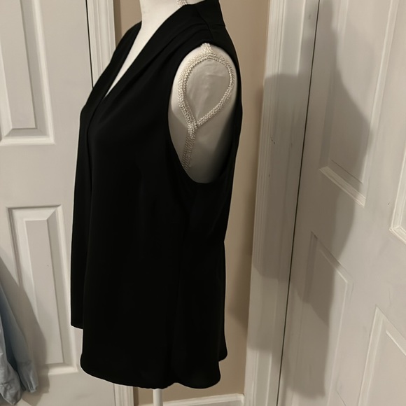 Nic + Zoe size large black women’s sleeveless pullover blouse - Picture 2 of 5